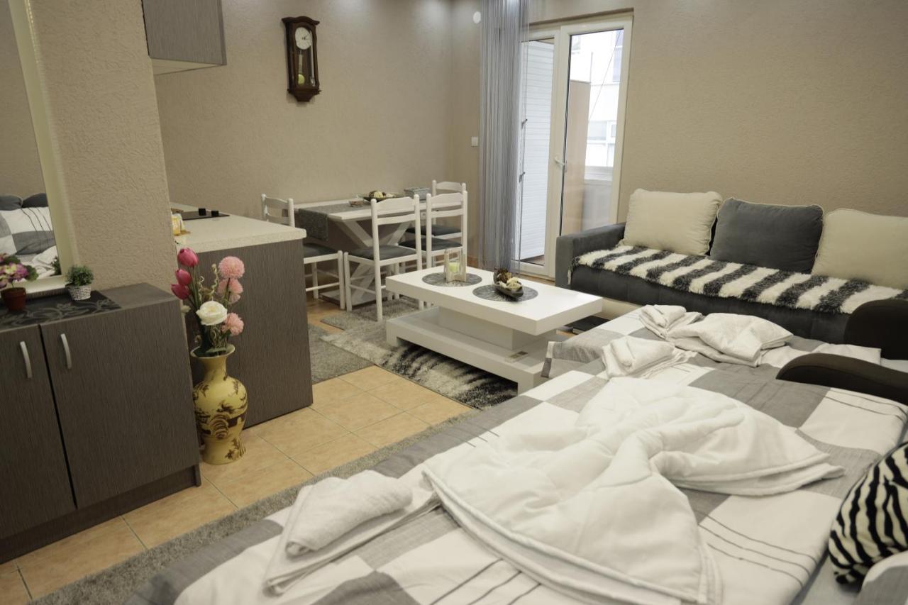 Alexandra Apartment